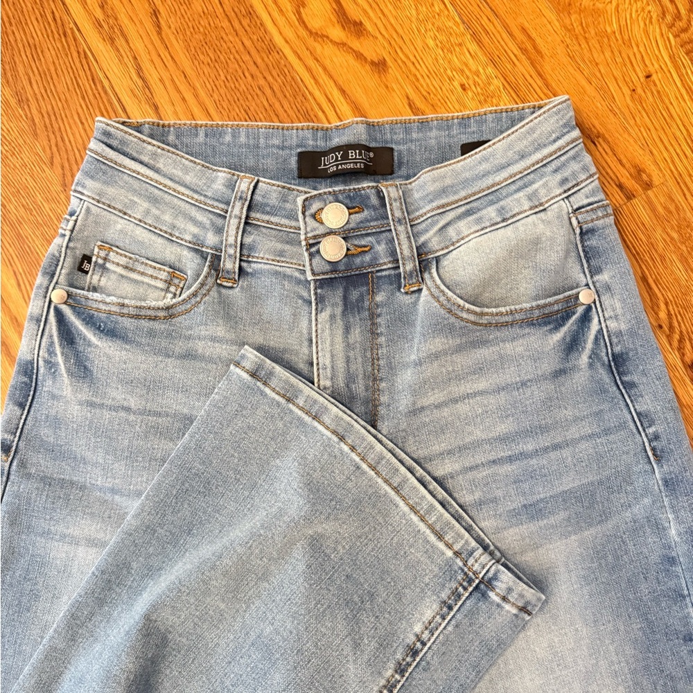 Judy Blue wide crop Blue Jeans
